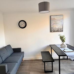 Park Street Accommodation Room 6